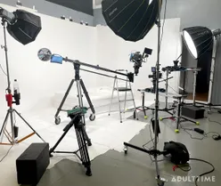 Behind The Scenes 15