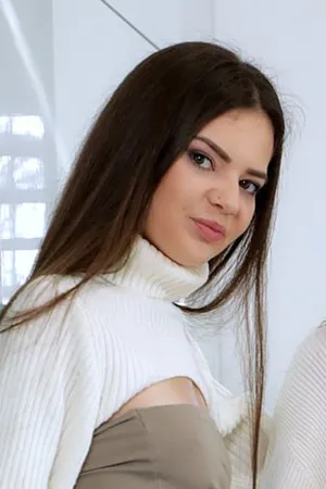 Lizi Vogue