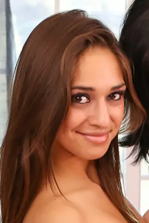Sara Luvv