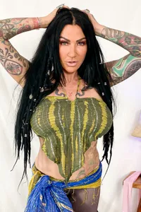 Jenevieve Hexxx