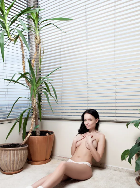 Image Angie in Natural Beauty