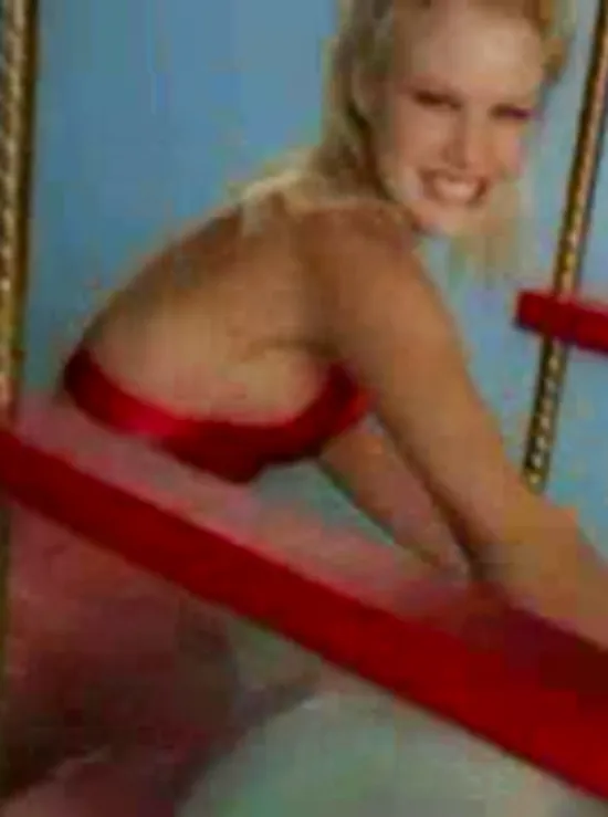 Image Playmate of the Month February 1998 - Julia Schultz 02