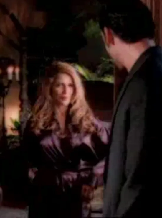 Image Rebecca Ramos - Playmate of the Month January 2003 - 02