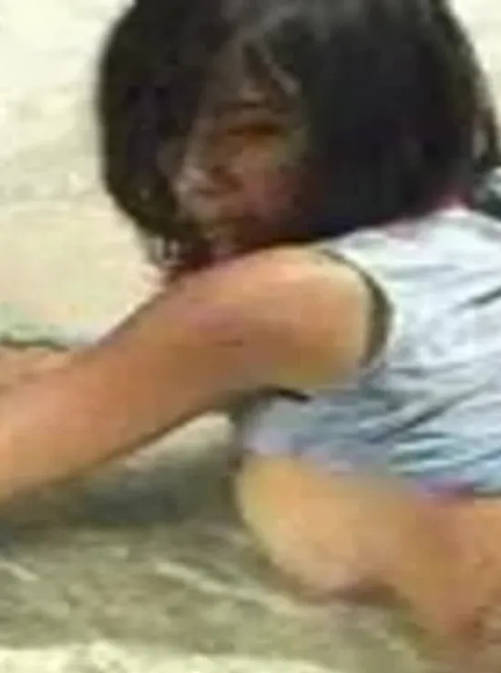 Image Erika Michelle Barre - Cyber Girl of the Year 2002 - Beach Comber Image Erika Michelle Barre - Cyber Girl of the Year 2002 - Beach Comber