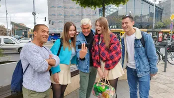 Perfect Body College Cuties First Threesome