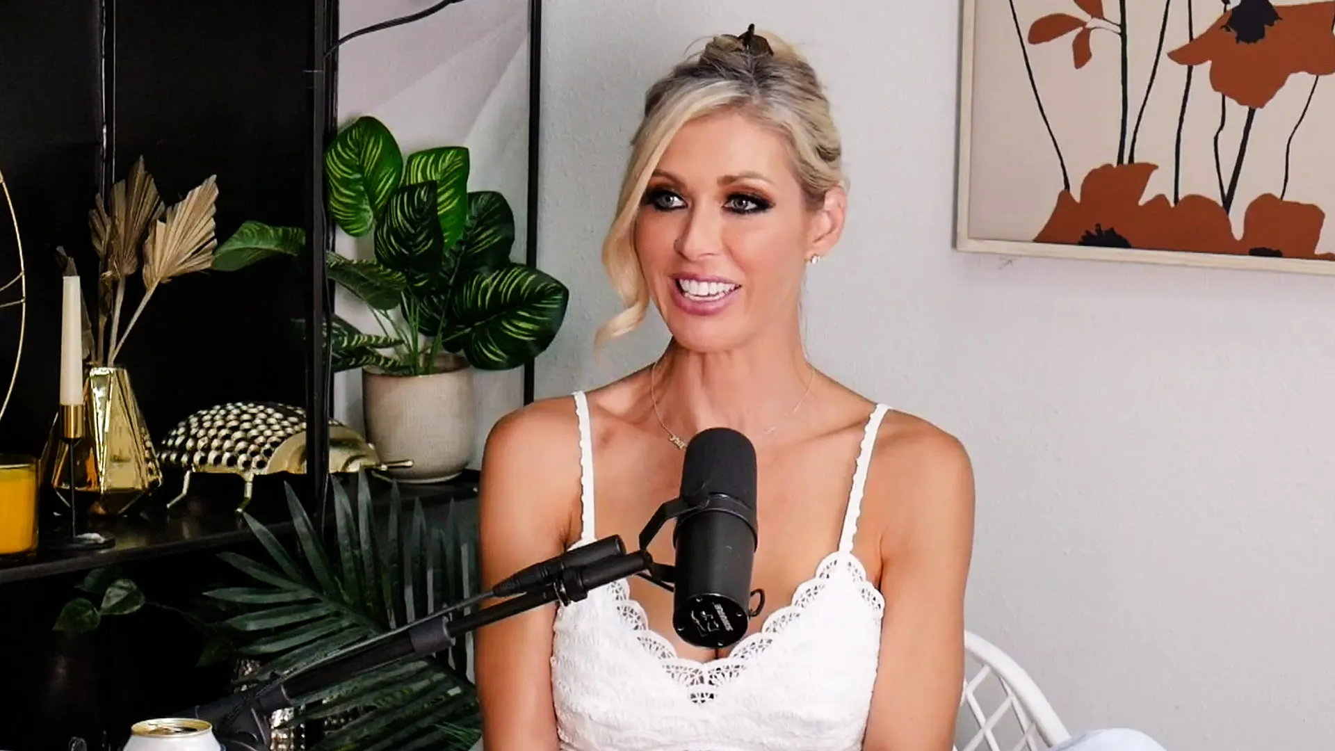 Unfiltered : Holly Hotwife