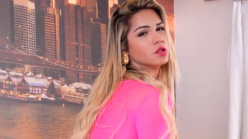 The Queen Of The Cable The Queen Of The Cable