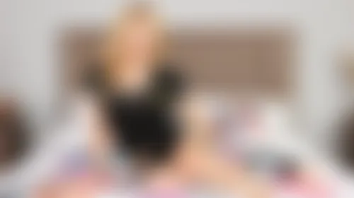 Busty Blonde Alix Lynx Bounces On Her Big Dildo Busty Blonde Alix Lynx Bounces On Her Big Dildo