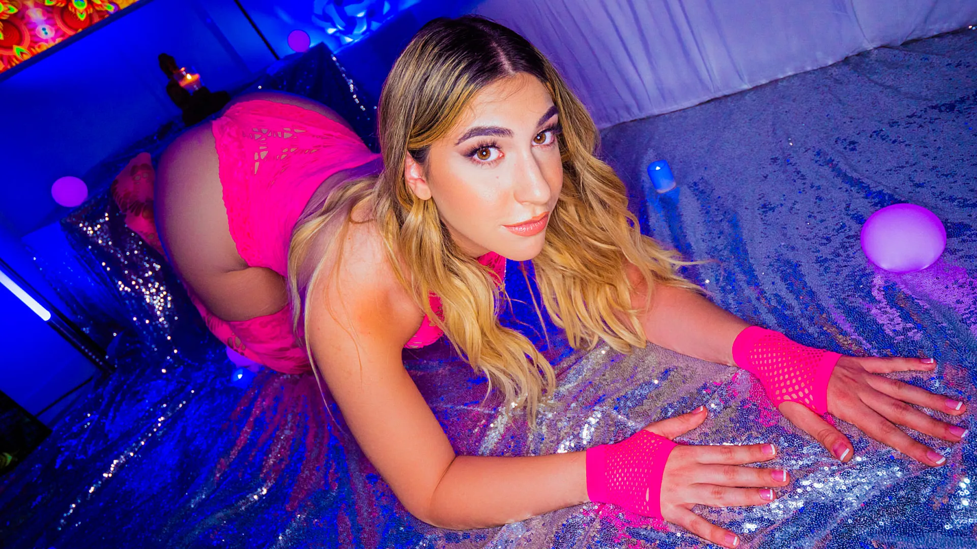 Cock Sucking Cutie Loves Creampie