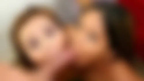 Kitty & Tia Tanaka Kitty & Tia Tanaka