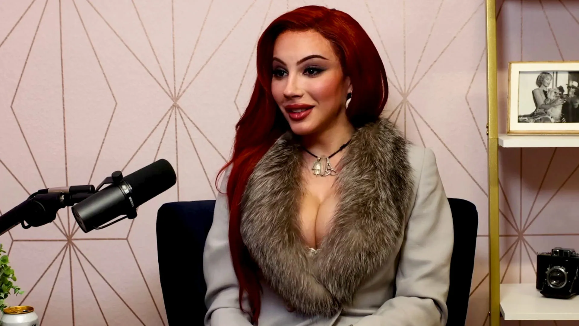 Unfiltered : Ariel Demure