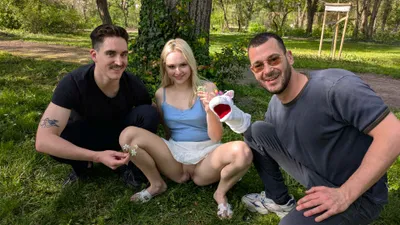 Jessie Ames Gets Even With Cheapskate Sugardaddy In Double Penetration Threesome