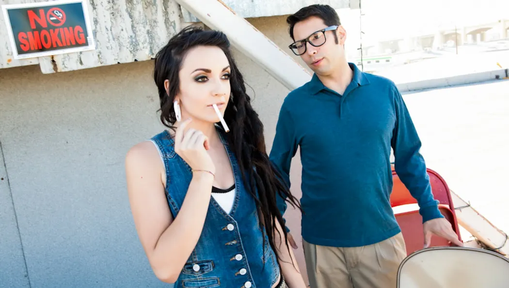 Cool Teens Smoke Cigarettes!