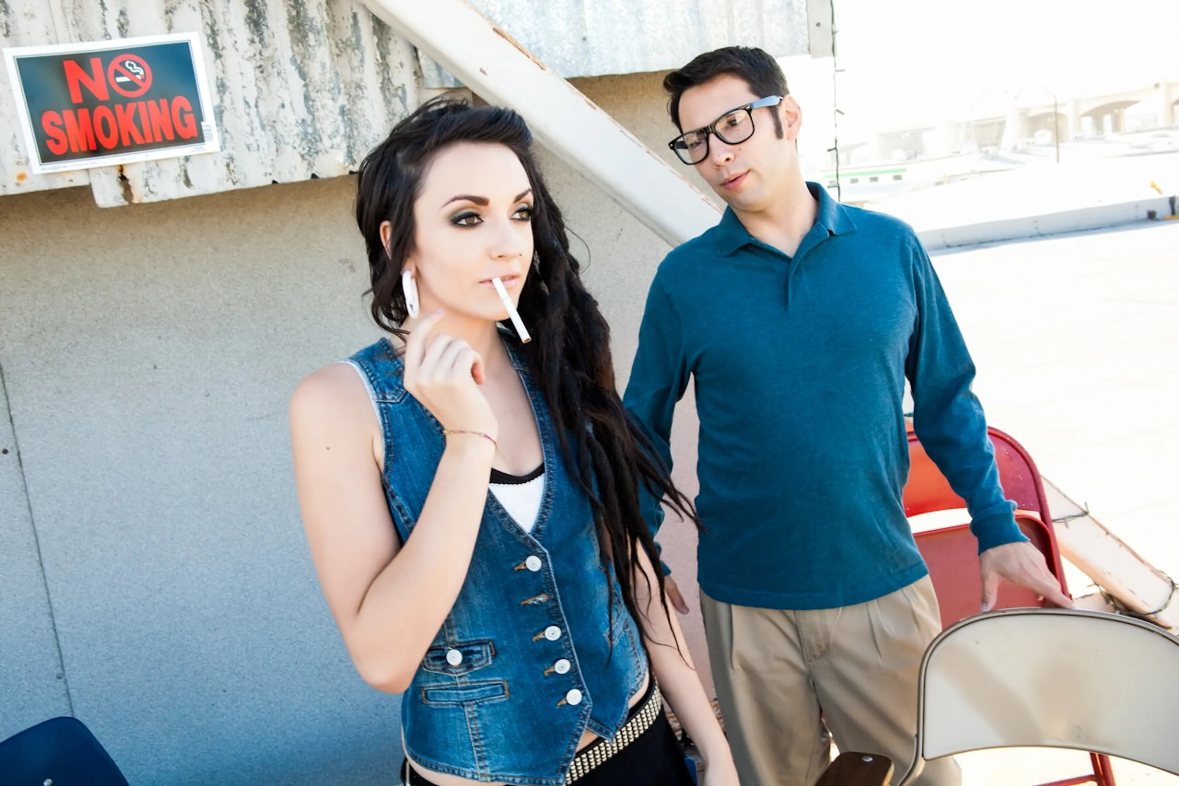 Cool Teens Smoke Cigarettes!