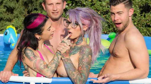 Sydnee Vicious - First Time