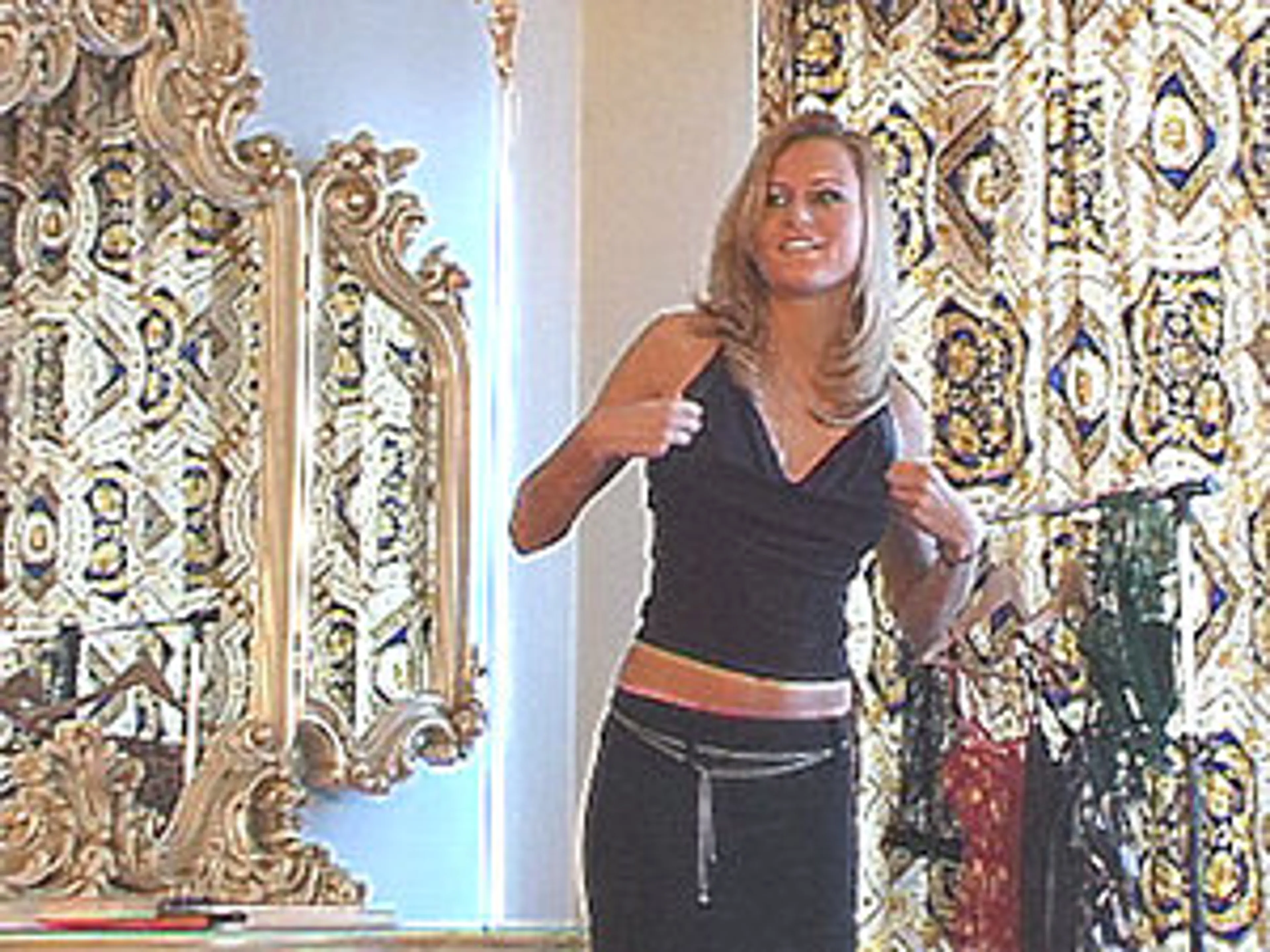 Backstage of Evening dress-up