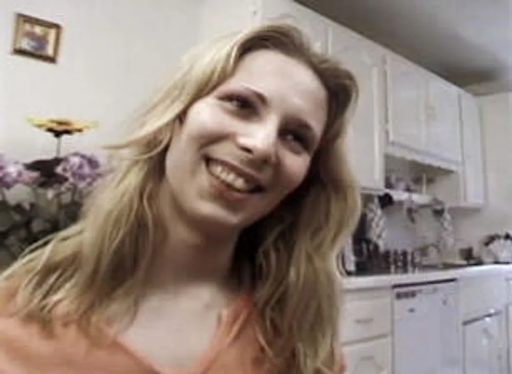 Swallow A T-Girl #02