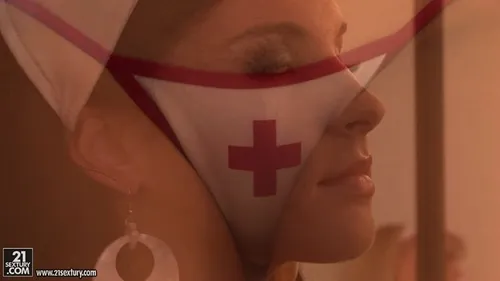 Backstage with Sophie Moone & Bettina Dicapri