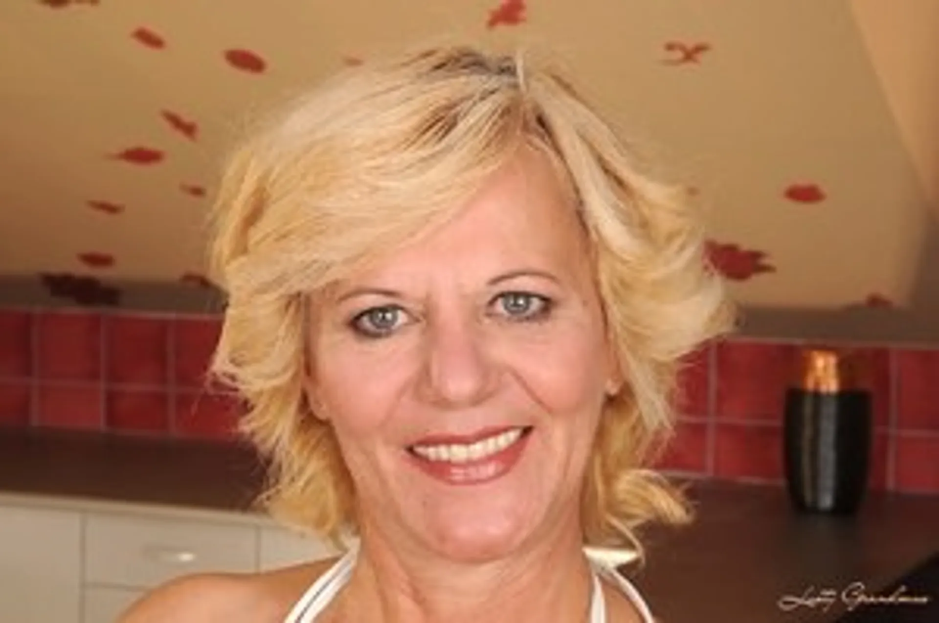 Pound my hairy cunt!