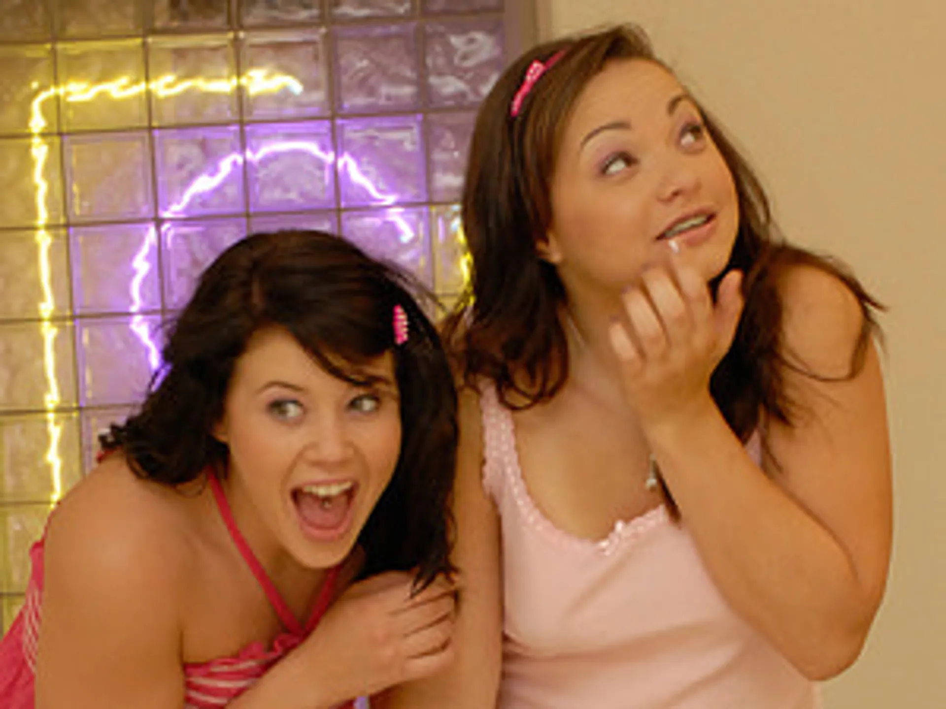 Teen bitches Leenuh Rae & Nikki Sky