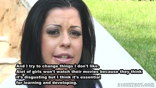 Interview with Larissa Dee