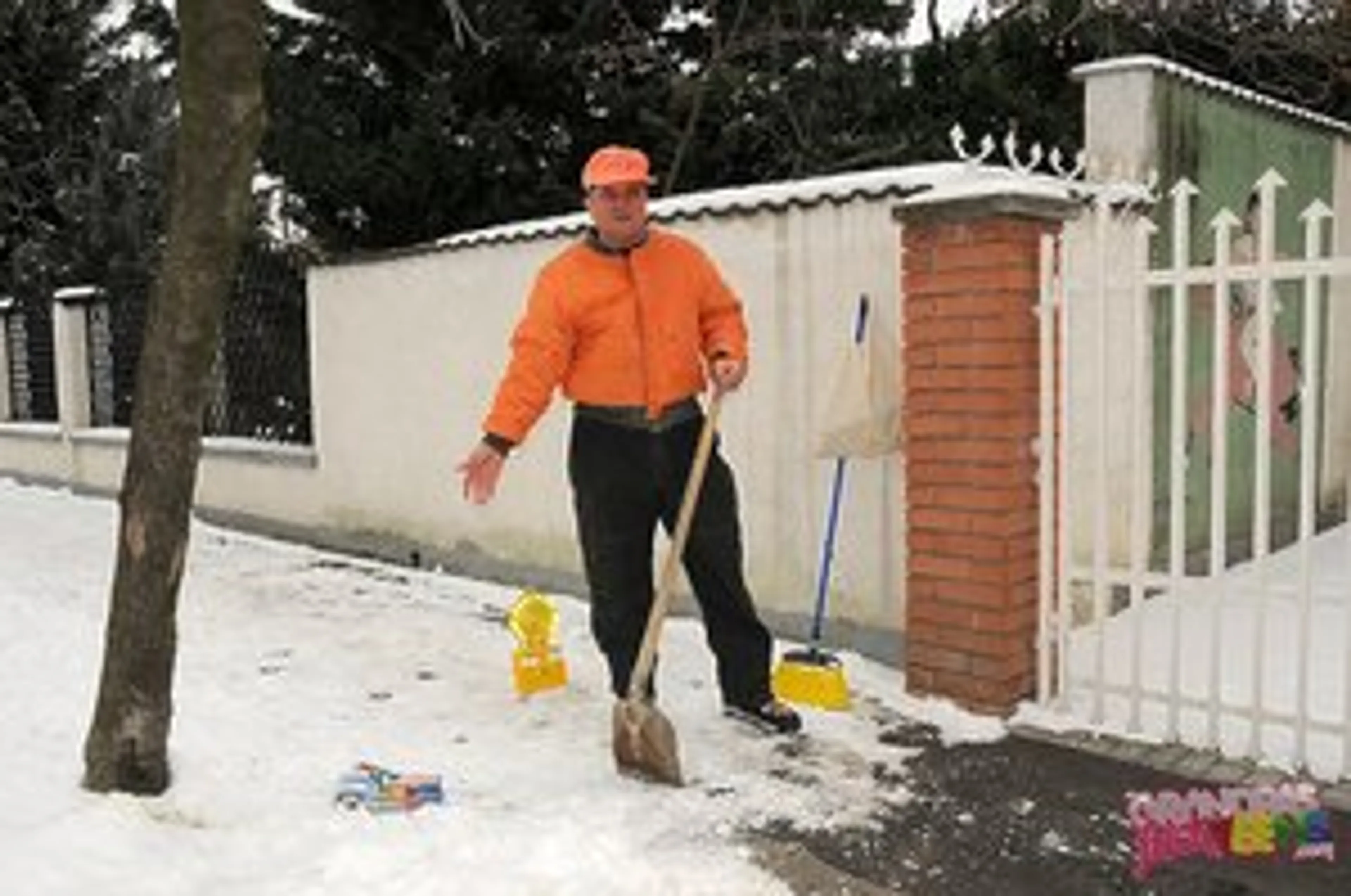 Snow worker