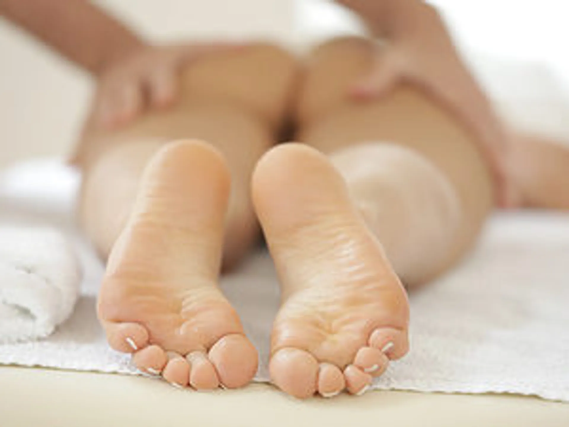 Oily Footjob