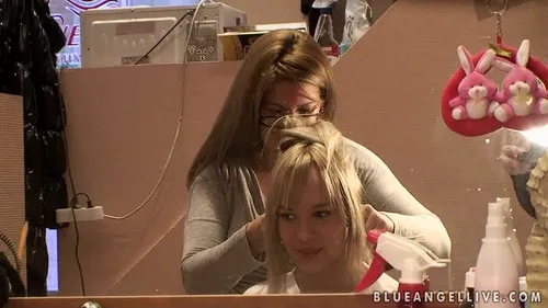 Fun video: hair extensions 