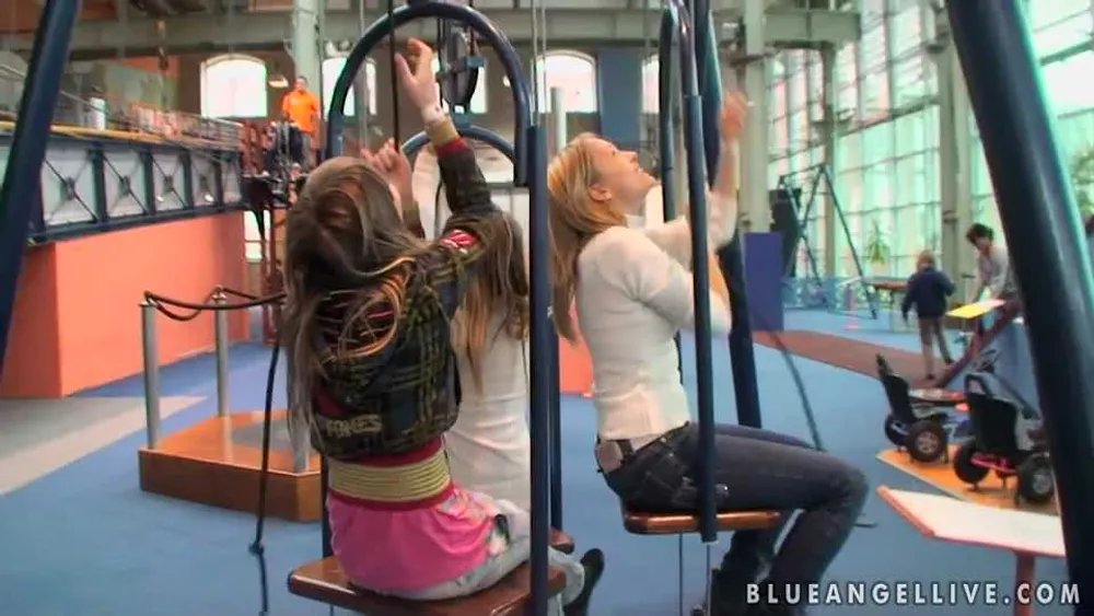 Fun video: hanging out with my friends - 1.