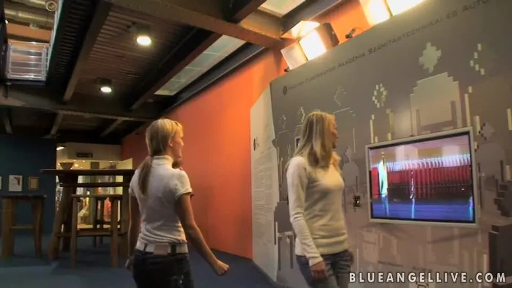 Fun video: hanging out with my friends - 2.