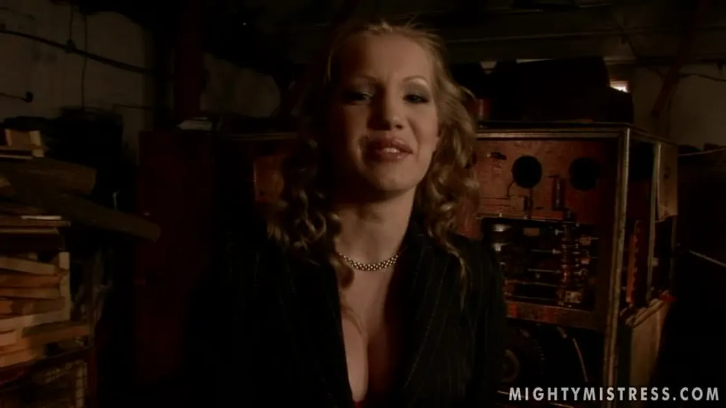 Sex slave: Kira Banks