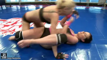 NudeFightClub presents Angel Rivas vs Niki Gold