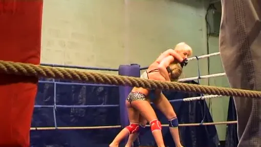 NudeFightClub backstage with Anita Hengher & Bianca Arden