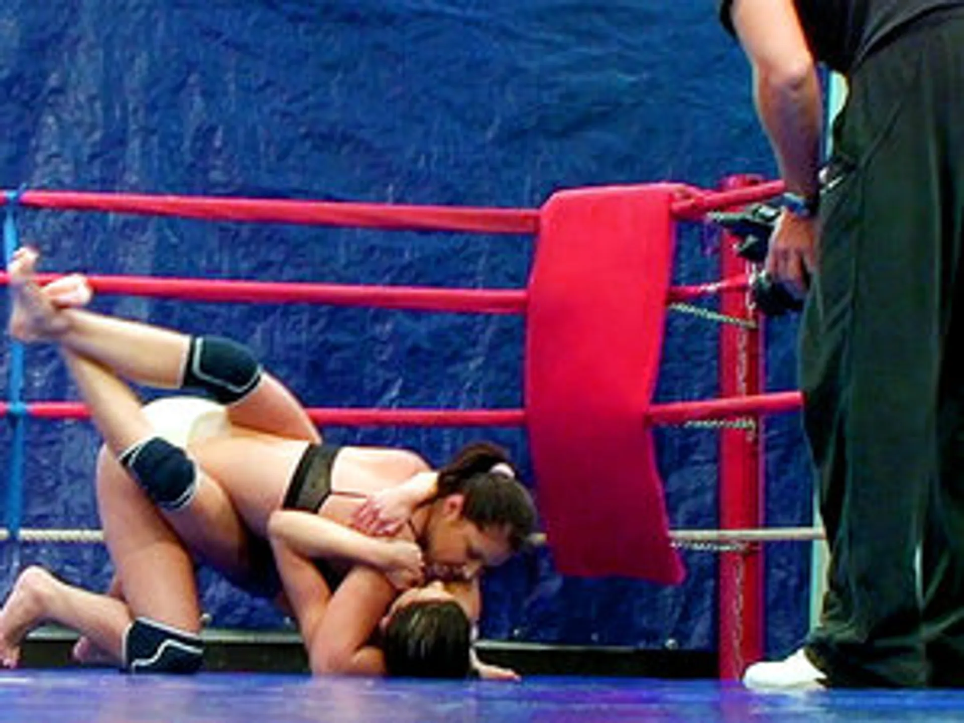 NudeFightClub backstage with Lana S & Mellie