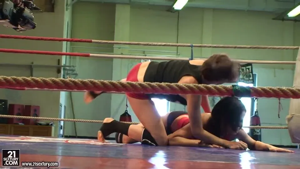 NudeFightClub backstage with Henessy & Abbie Cat