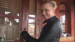 Fun with Kathia: my home