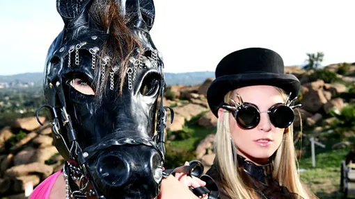 Bitchcraft #06, Scene #03