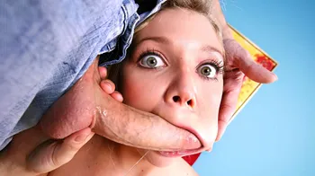 Blondie Needs A Helping Hand