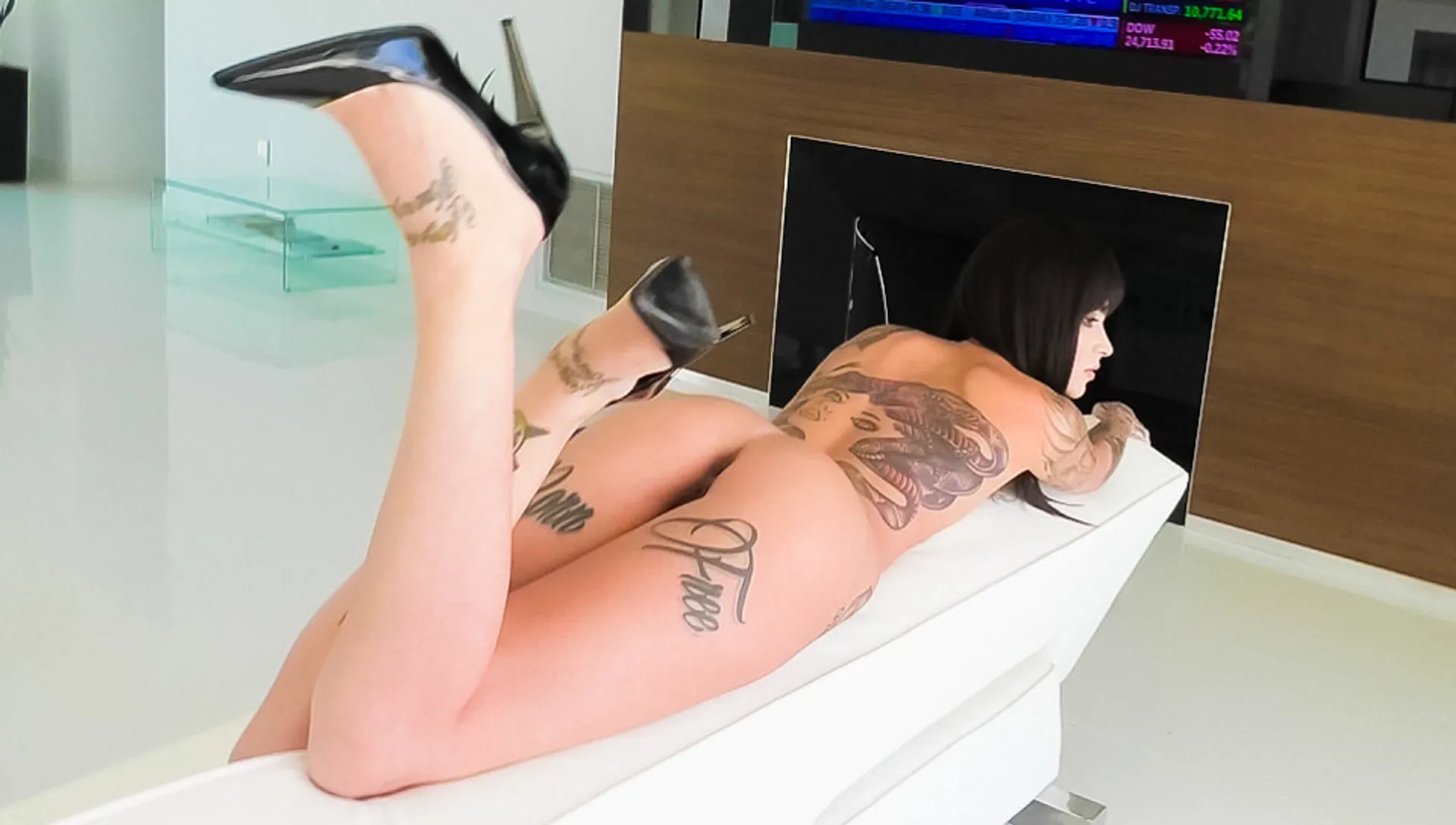 BTS-Leigh Raven Prove Something Sc3 BGA