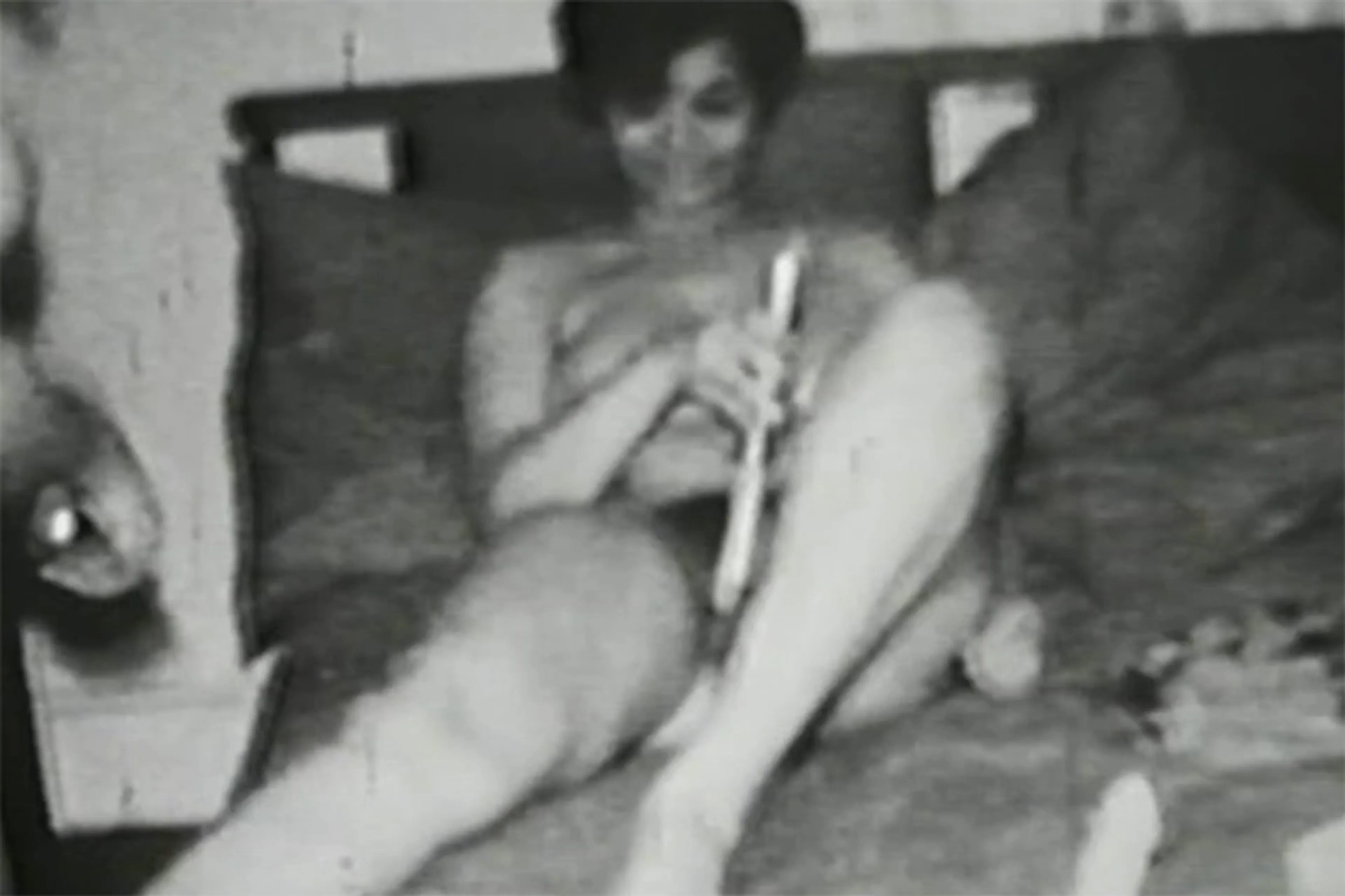 Bushy pussy with curly hair and fast action