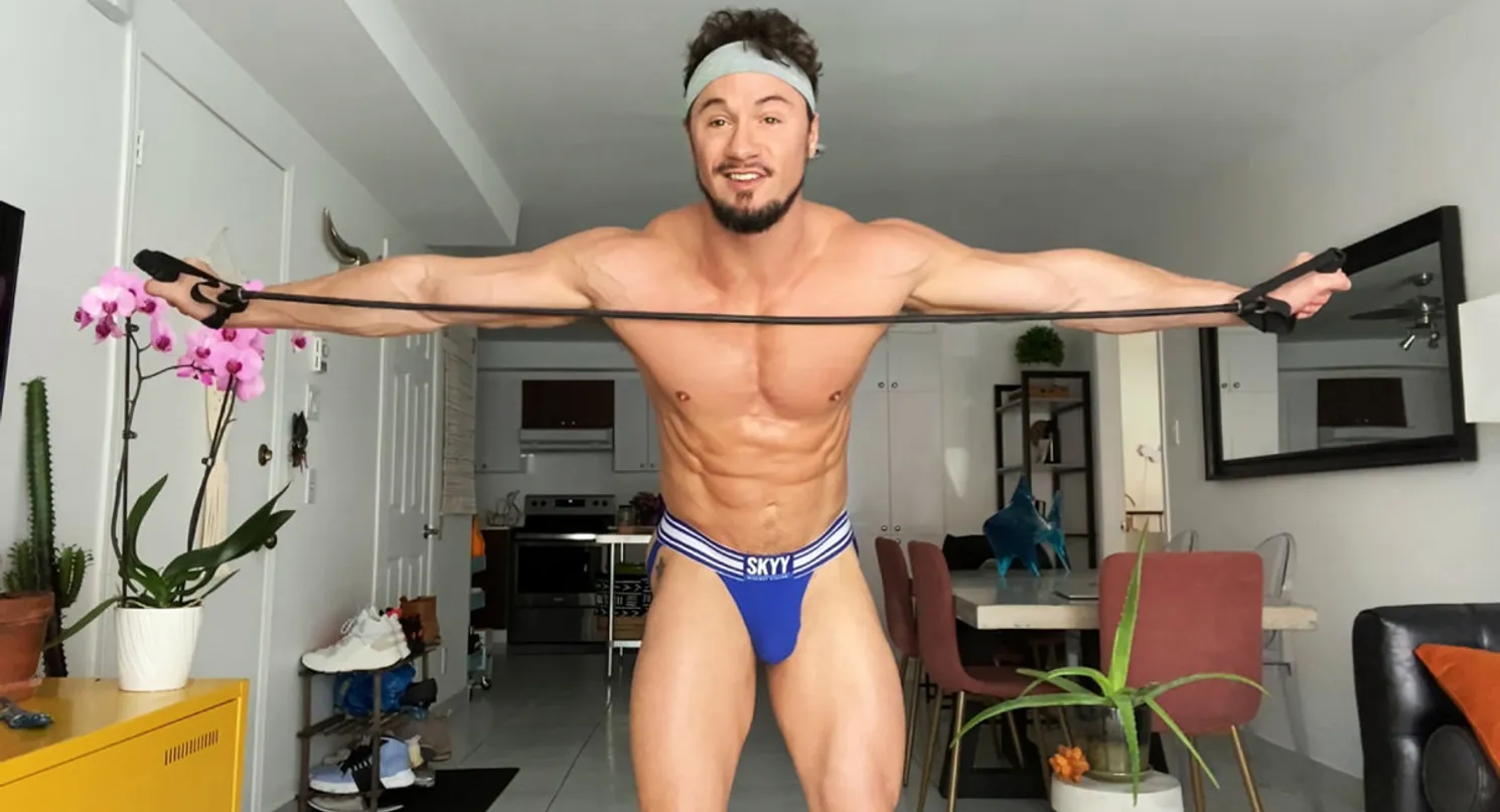 Pumped With Skyy Knox