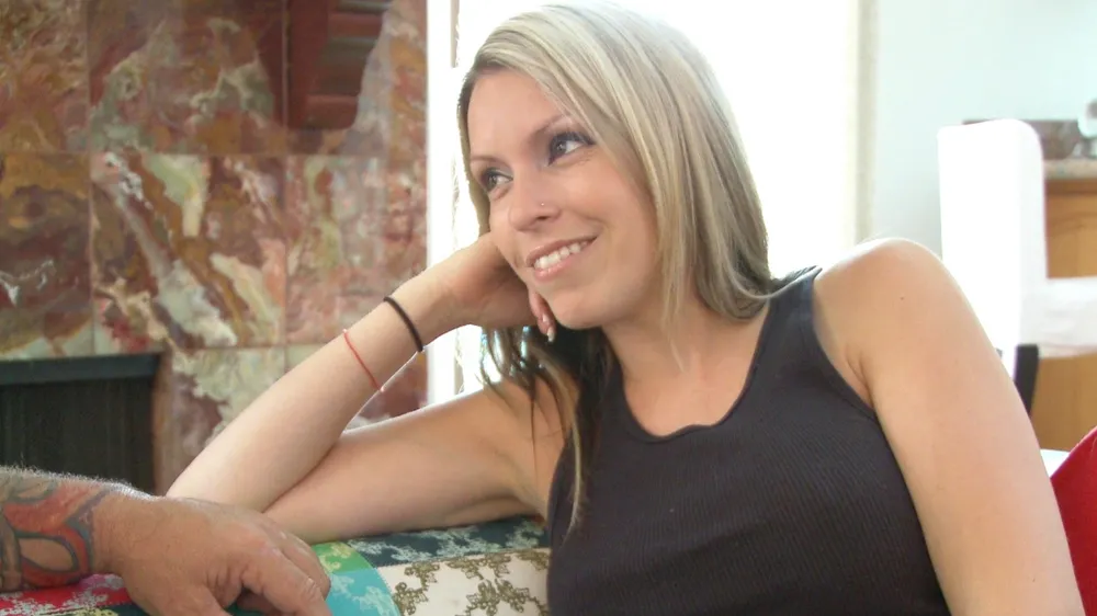 Check Out The Crib Courtney Cummz Lives In