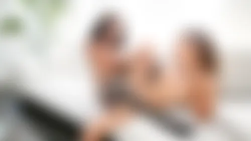 Goddesses Jezabel & Gia Goddesses Jezabel & Gia