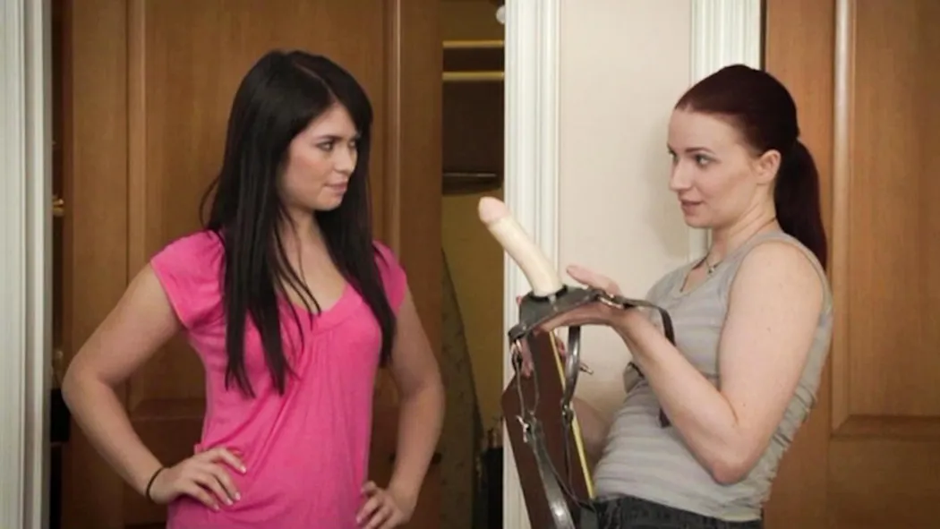 Lesbian Triangles #18