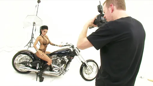 Angelina Valentine Puckers Up