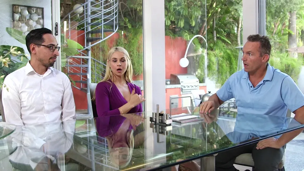 Sarah Vandellla fucks for cash!