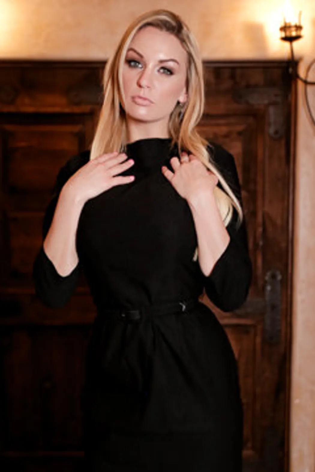 Horny Serene, Giselle and Kenzie have a wild threesome.