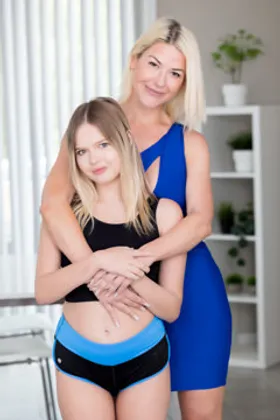 Glamour - Coco Lovelock & Kit Mercer