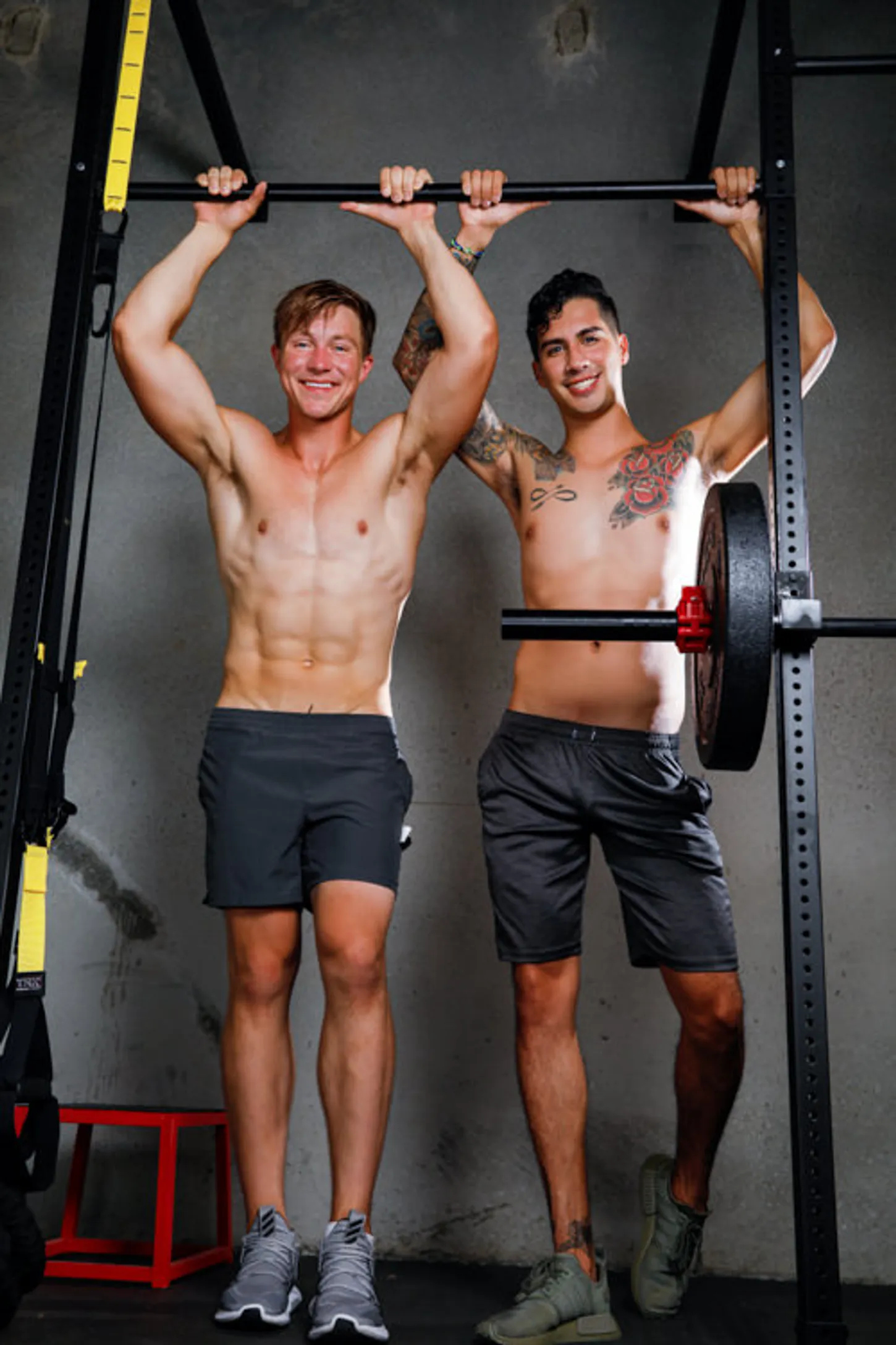 Gym studs Kian Kane and Maksim Johnson get sexy and fuck