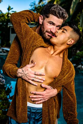 Chris Damned and Luke Truong love fucking each other!